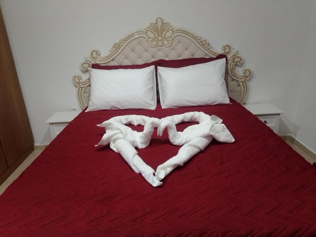 Precious Apartment Corinth Bagian luar foto