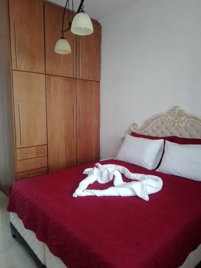 Precious Apartment Corinth Bagian luar foto