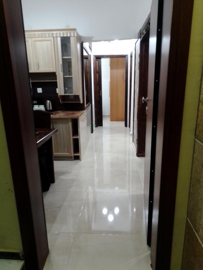 Precious Apartment Corinth Bagian luar foto